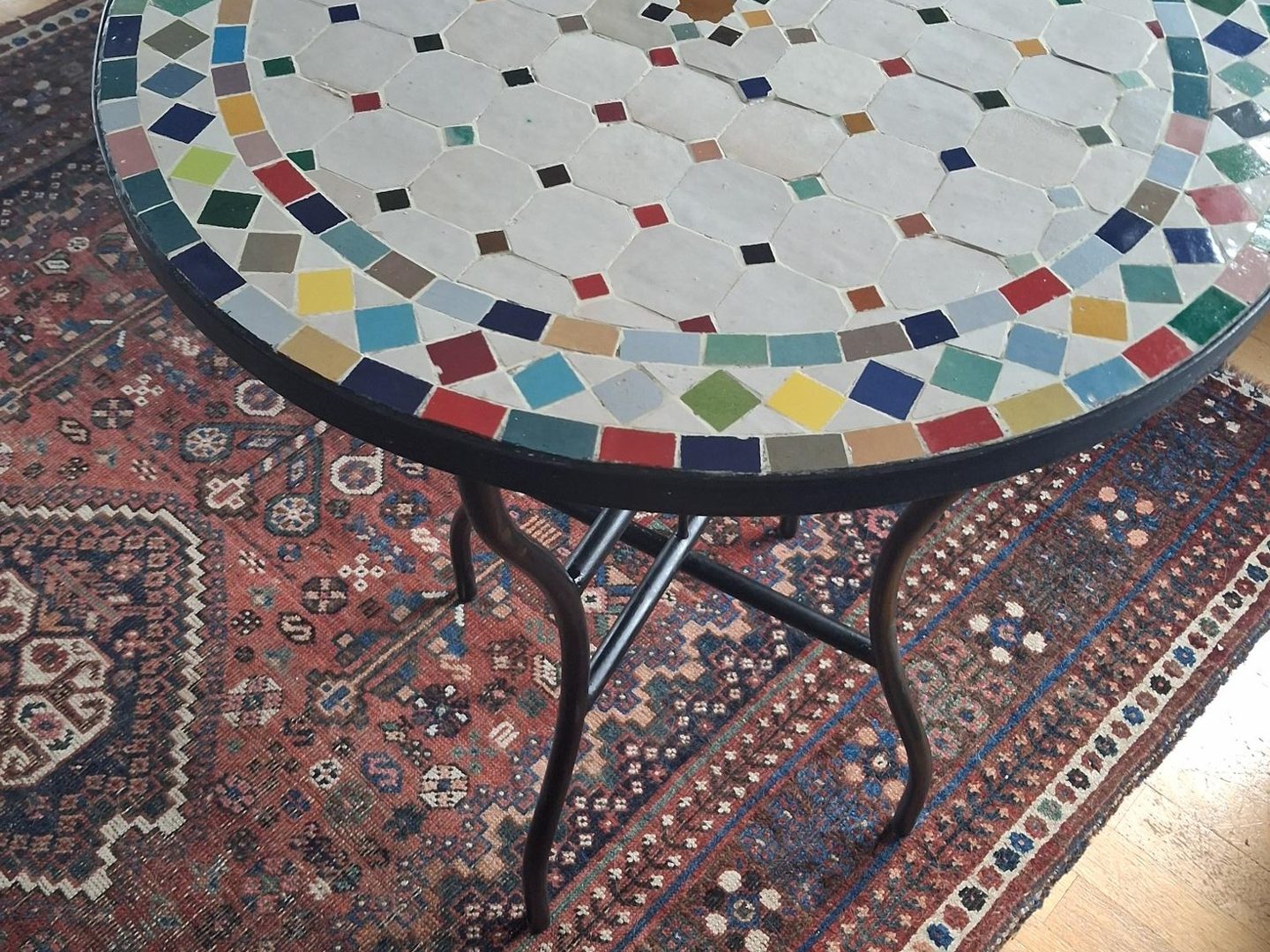 Und dann kommt er an. Im Wohnzimmer eines Kunden.