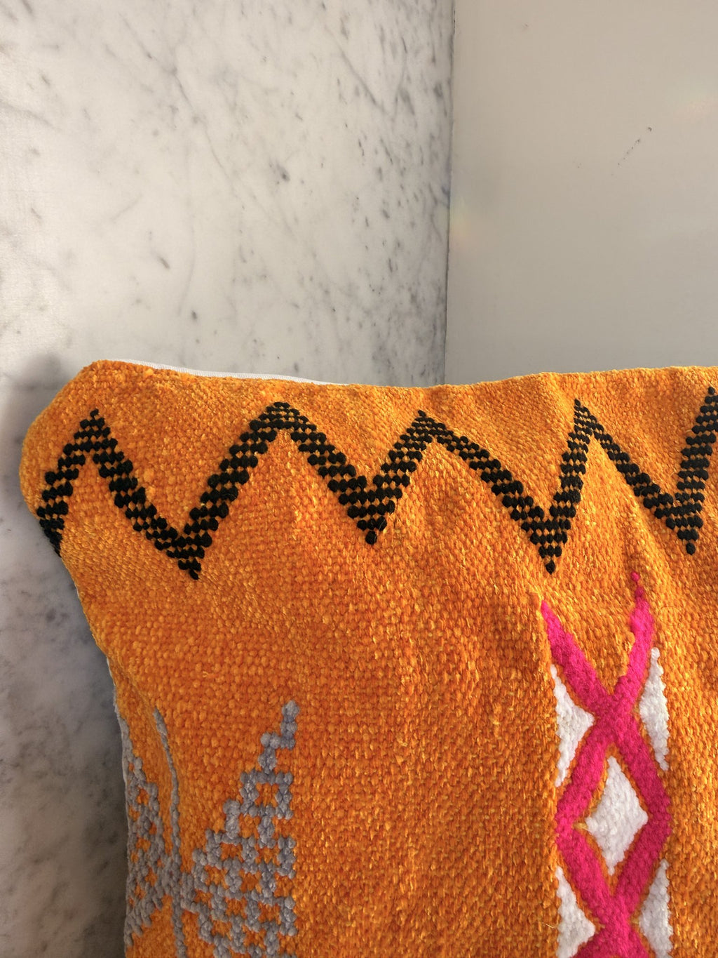 Amazigh Pillow Cover | Soft Velour | PV07 - Tissire Atelier - PV07