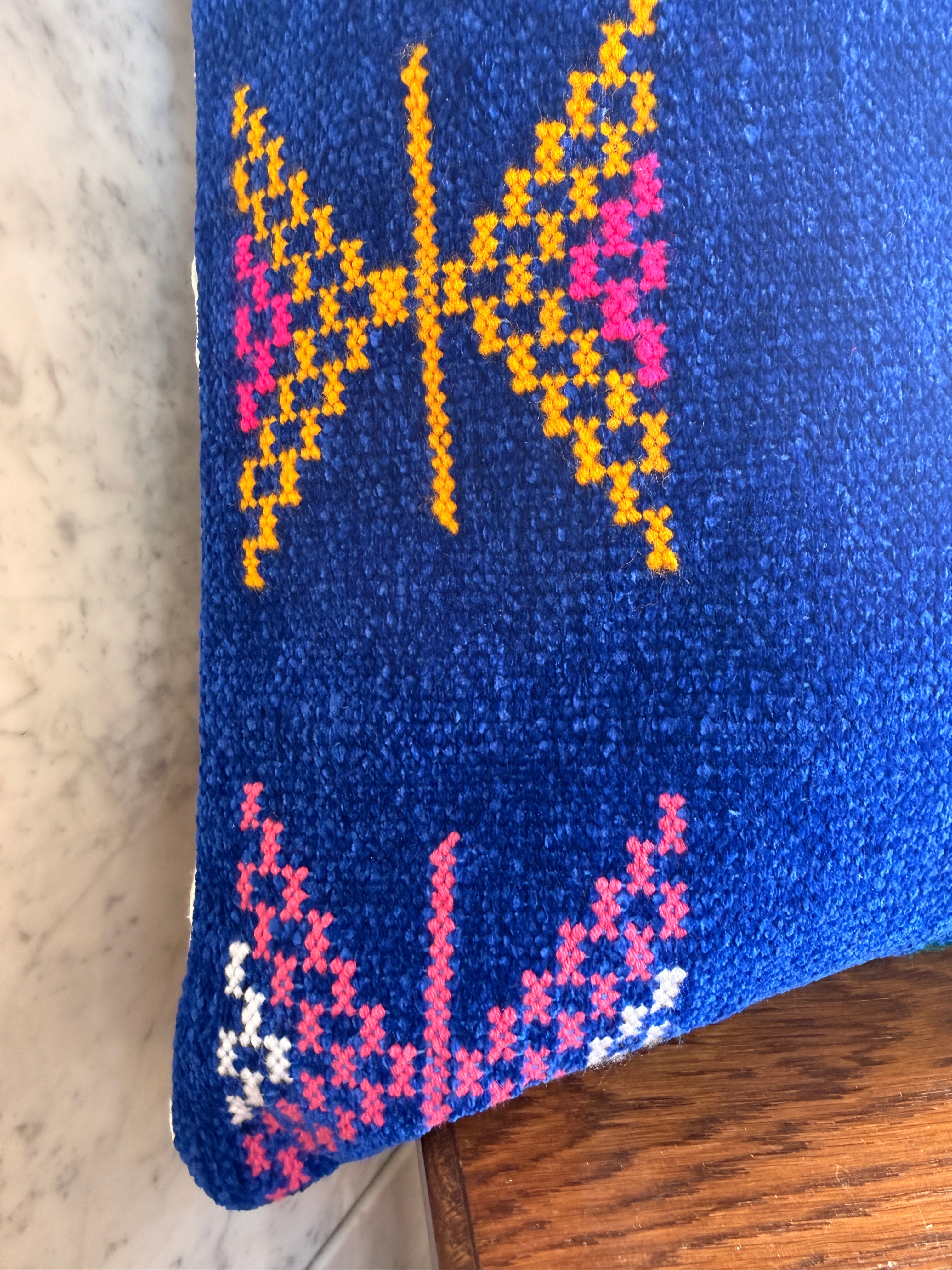 Amazigh Pillow Cover | Soft Velour | PV09
