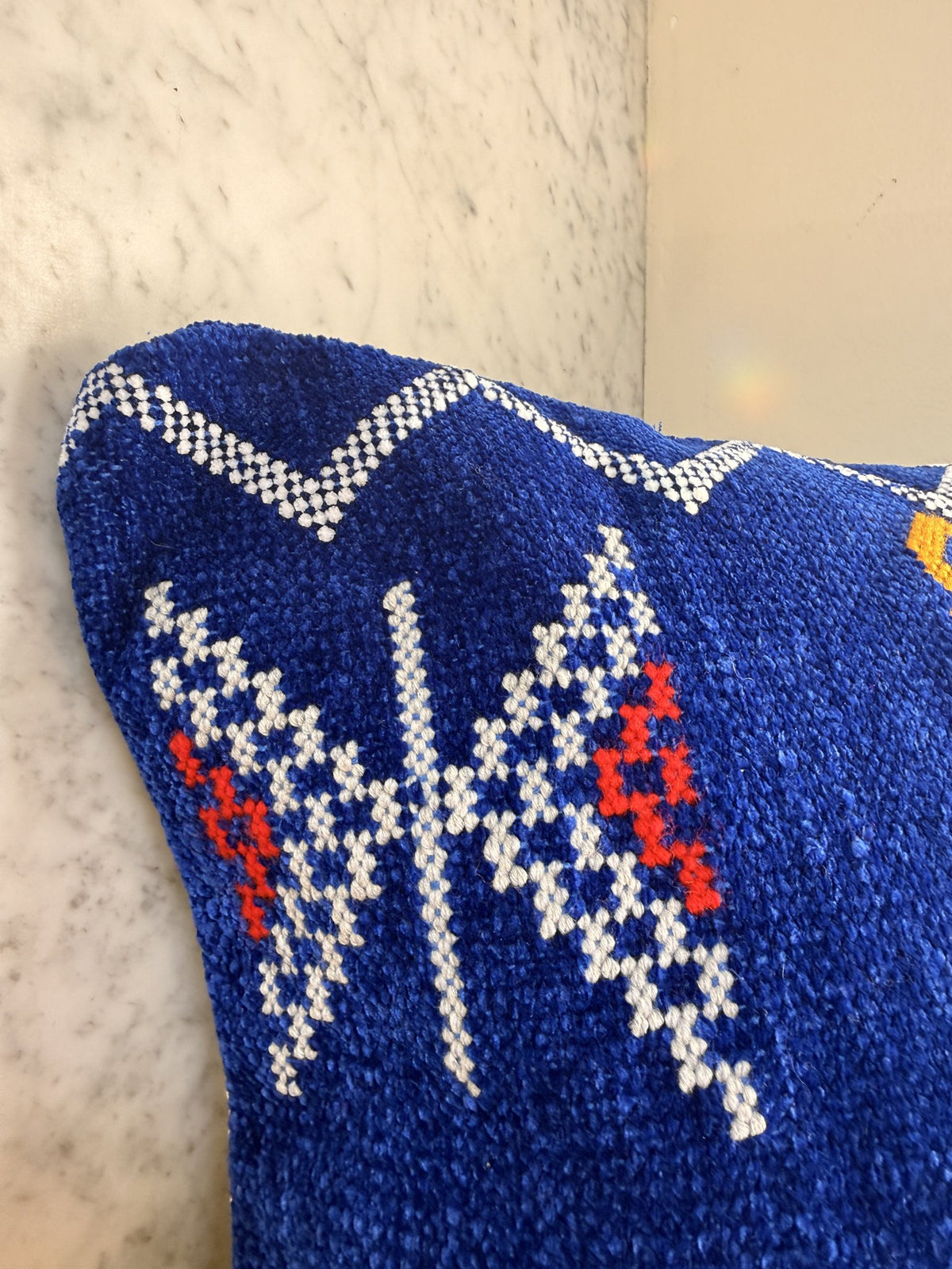 Amazigh Pillow Cover | Soft Velour | PV09 - Tissire Atelier - PV09