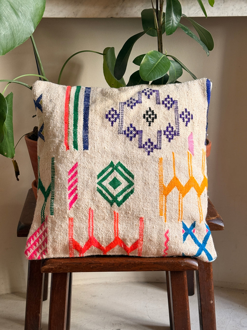 Handmade Moroccan Amazigh (Berber) Wool Pillow Cover - Tribal Embroidered Cushion - Beni Ourain - Tissire Atelier - 
