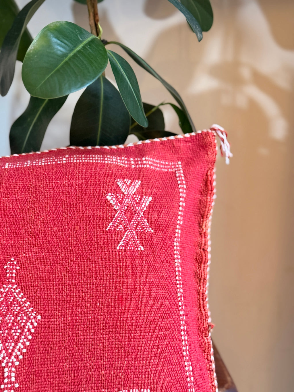 Handmade Moroccan Amazigh (Berber) Silk Pillow Cover - Tribal Embroidered Cushion - Tissire Atelier - SilkPillowCover-4