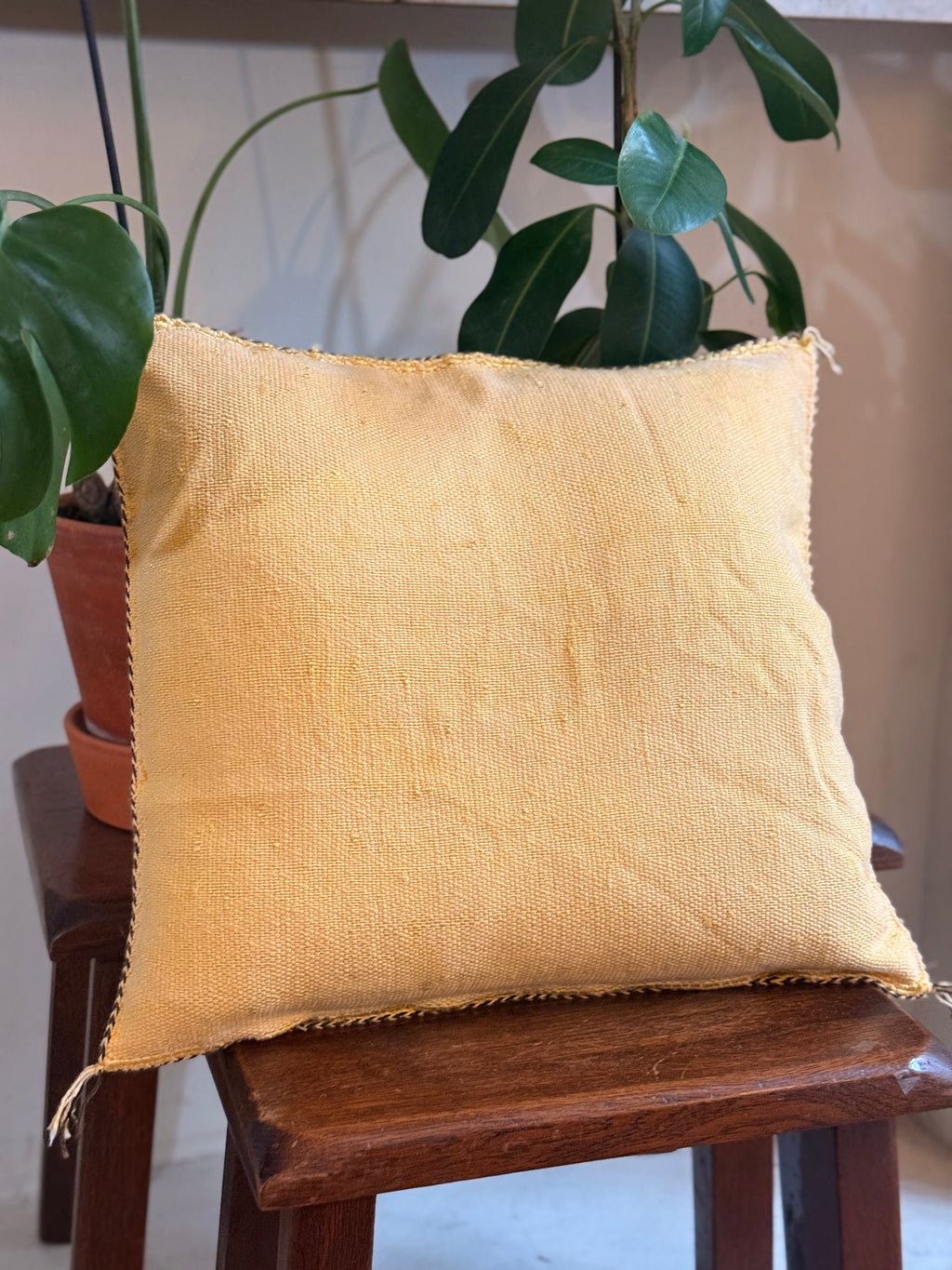 Handmade Moroccan Amazigh (Berber) Silk Pillow Cover - Tribal Embroidered Cushion - Tissire Atelier - SilkPillowCover-5