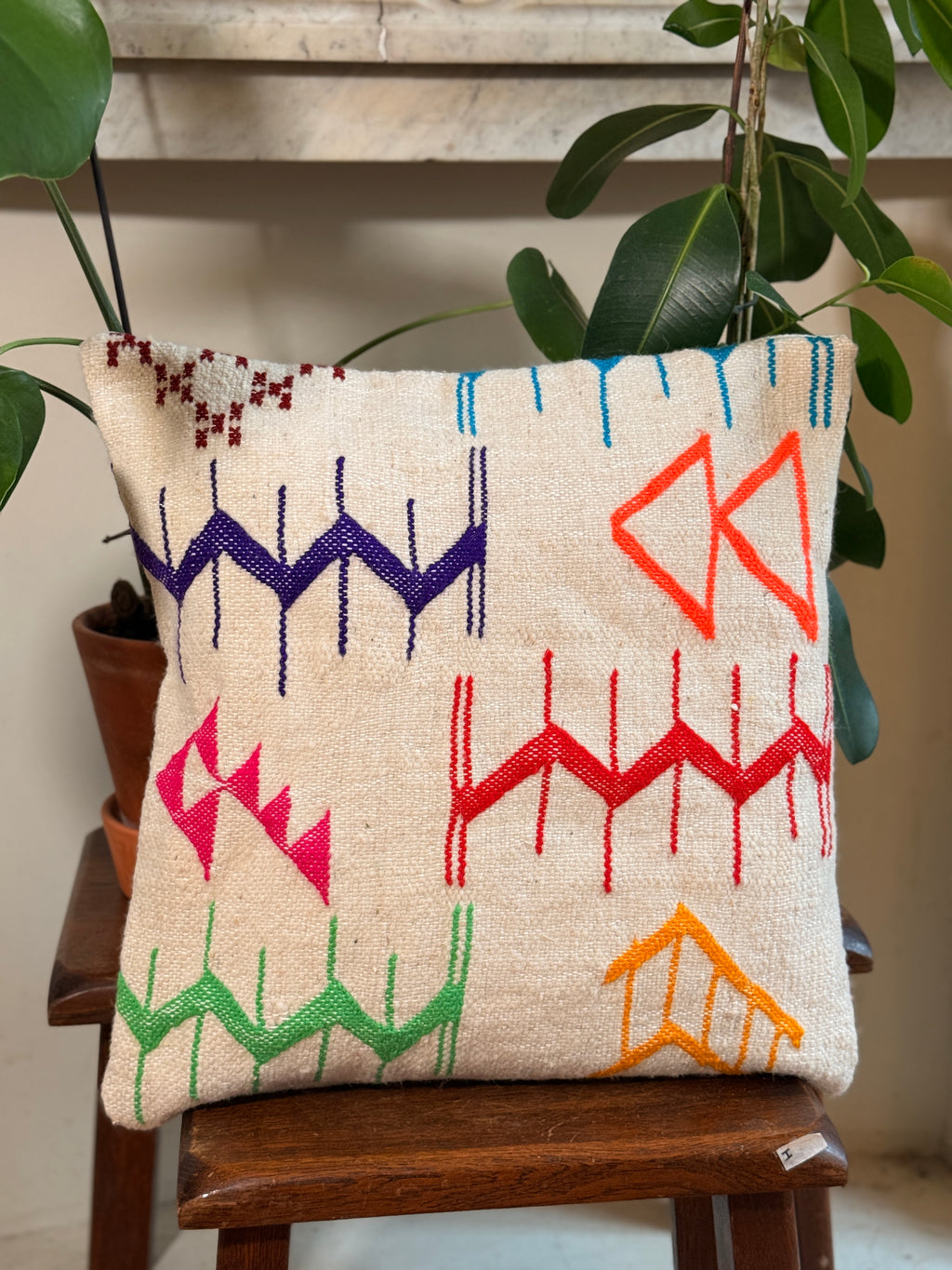 Handmade Moroccan Amazigh (Berber) Wool Pillow Cover - Tribal Embroidered Cushion - Beni Ourain - Tissire Atelier - 