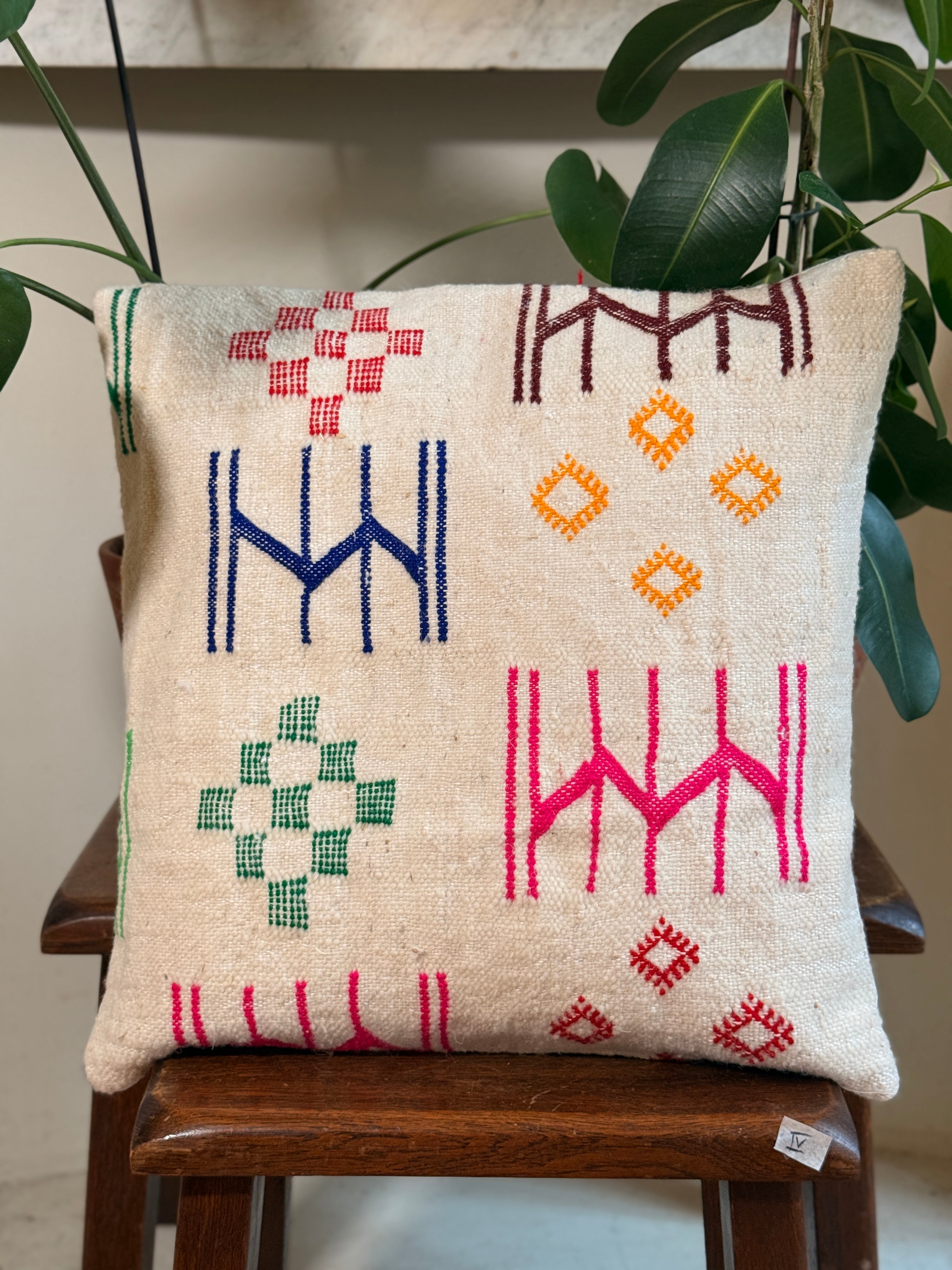 Handmade Moroccan Amazigh (Berber) Wool Pillow Cover - Tribal Embroidered Cushion - Beni Ourain - Tissire Atelier - 