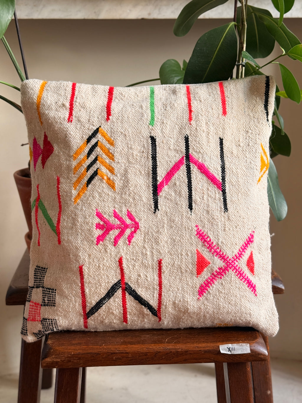 Handmade Moroccan Amazigh (Berber) Wool Pillow Cover - Tribal Embroidered Cushion - Beni Ourain - Tissire Atelier - 