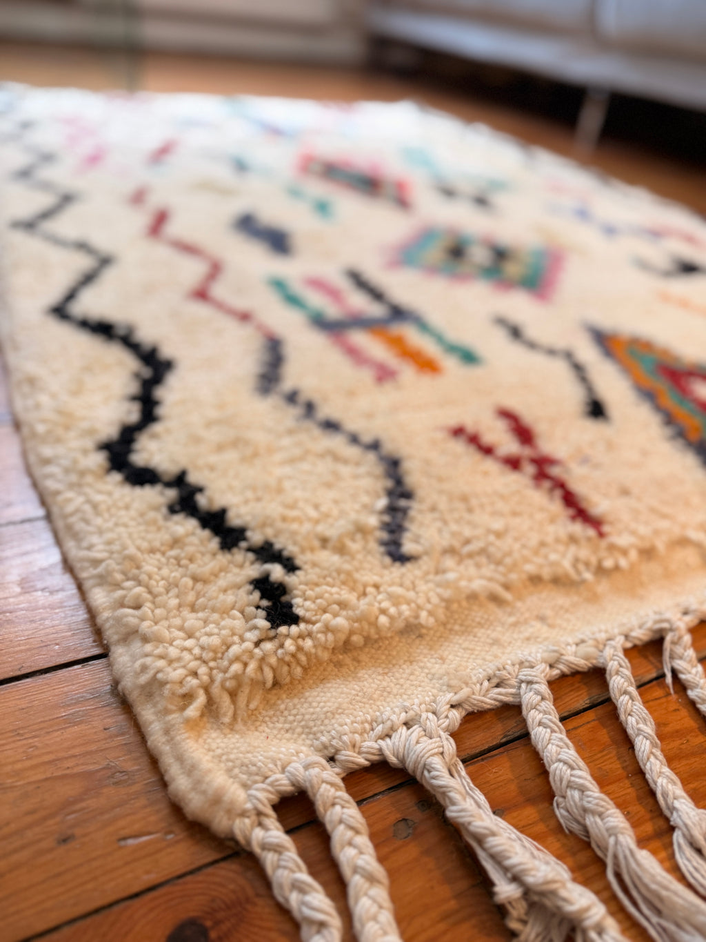 Amazigh (Berber) Rug - Cream with Symbols - Moroccan Wool Rug - Tissire Atelier - 