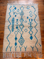 Amazigh (Berber) Rug - Cream with Blue Lines - Moroccan Wool Rug - Tissire Atelier - 