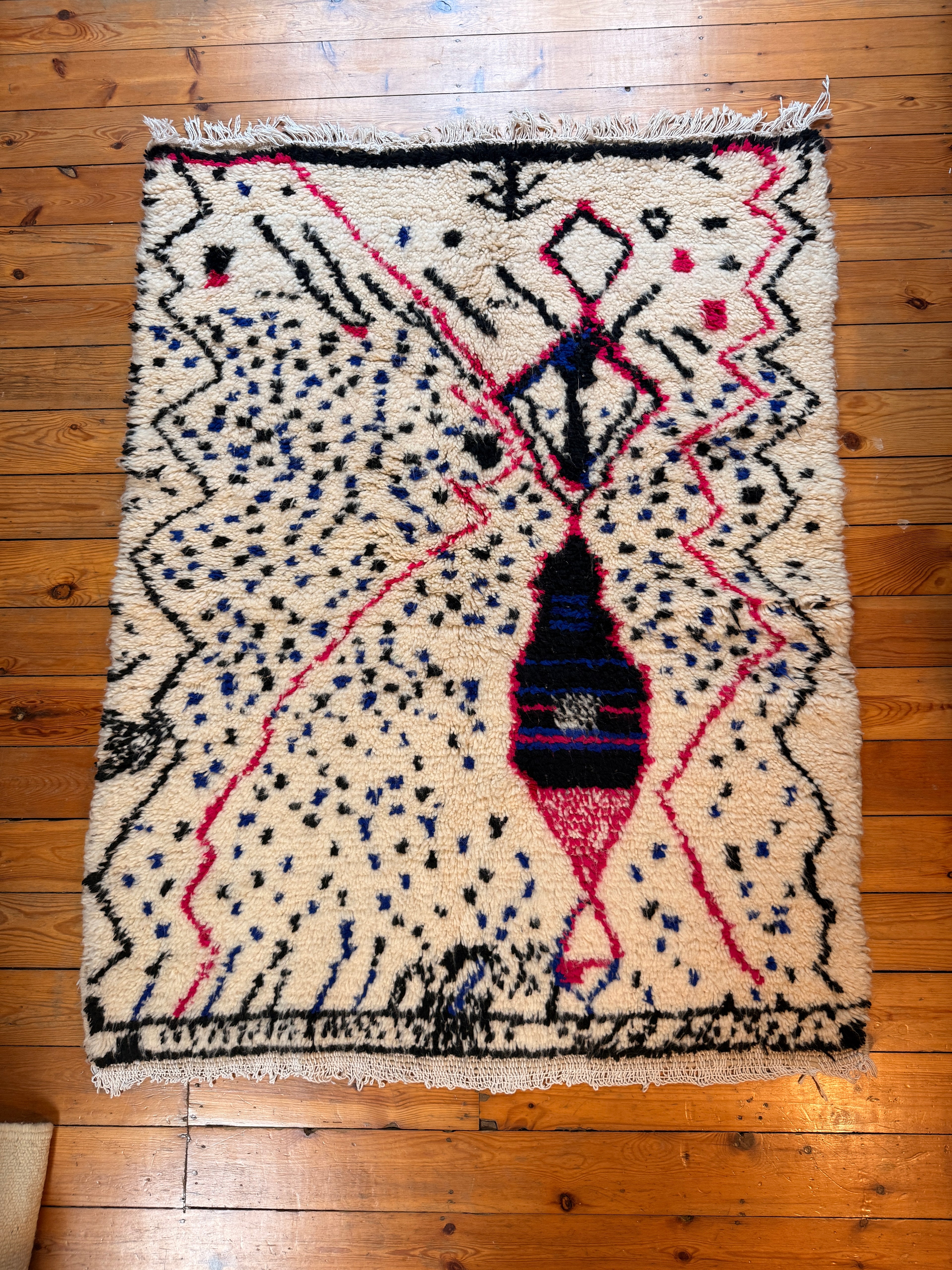 Amazigh (Berber) Rug - Cream - Moroccan Wool Carpet - Tissire Atelier - 