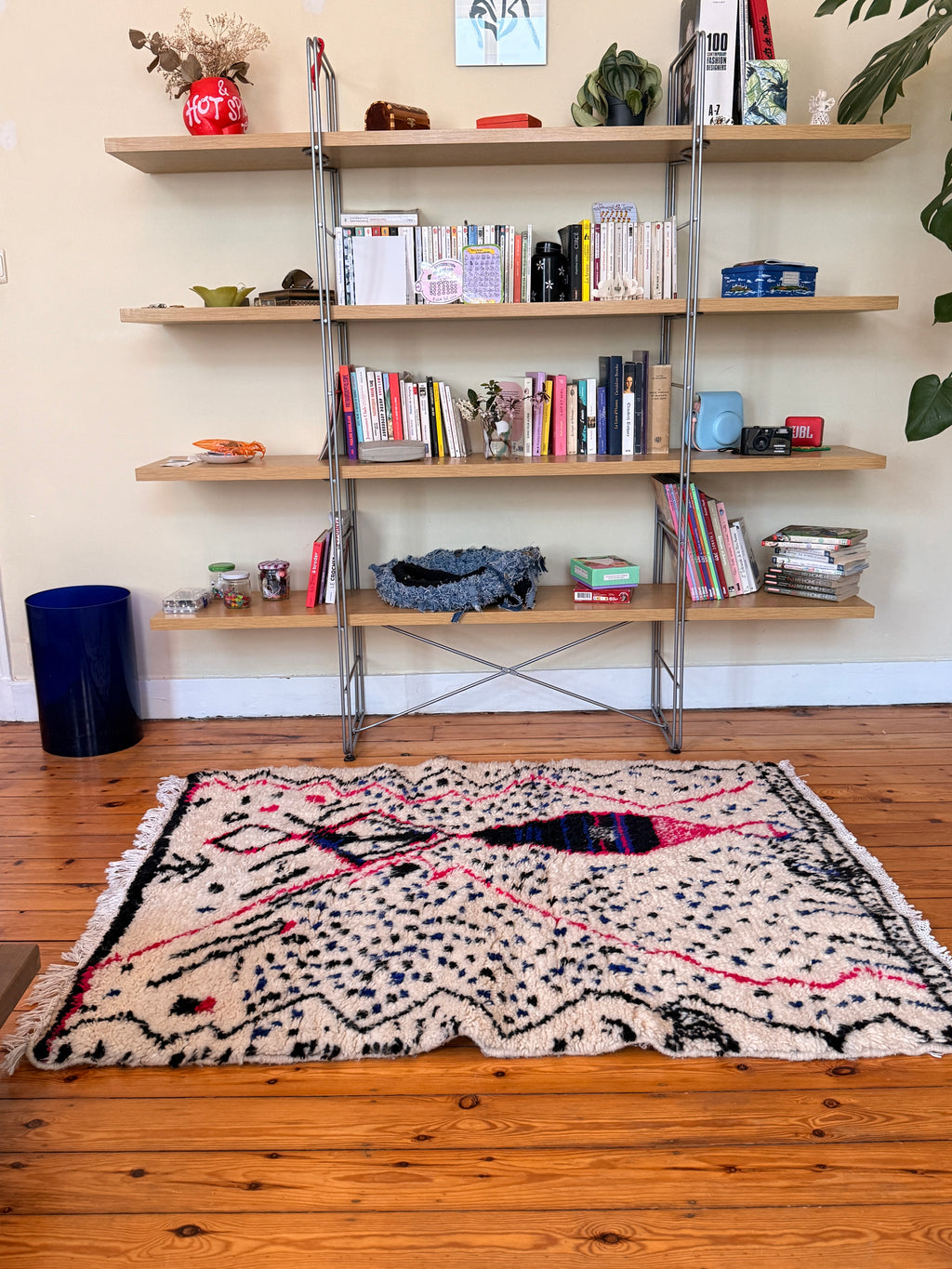 Amazigh (Berber) Rug - Cream - Moroccan Wool Carpet - Tissire Atelier - 