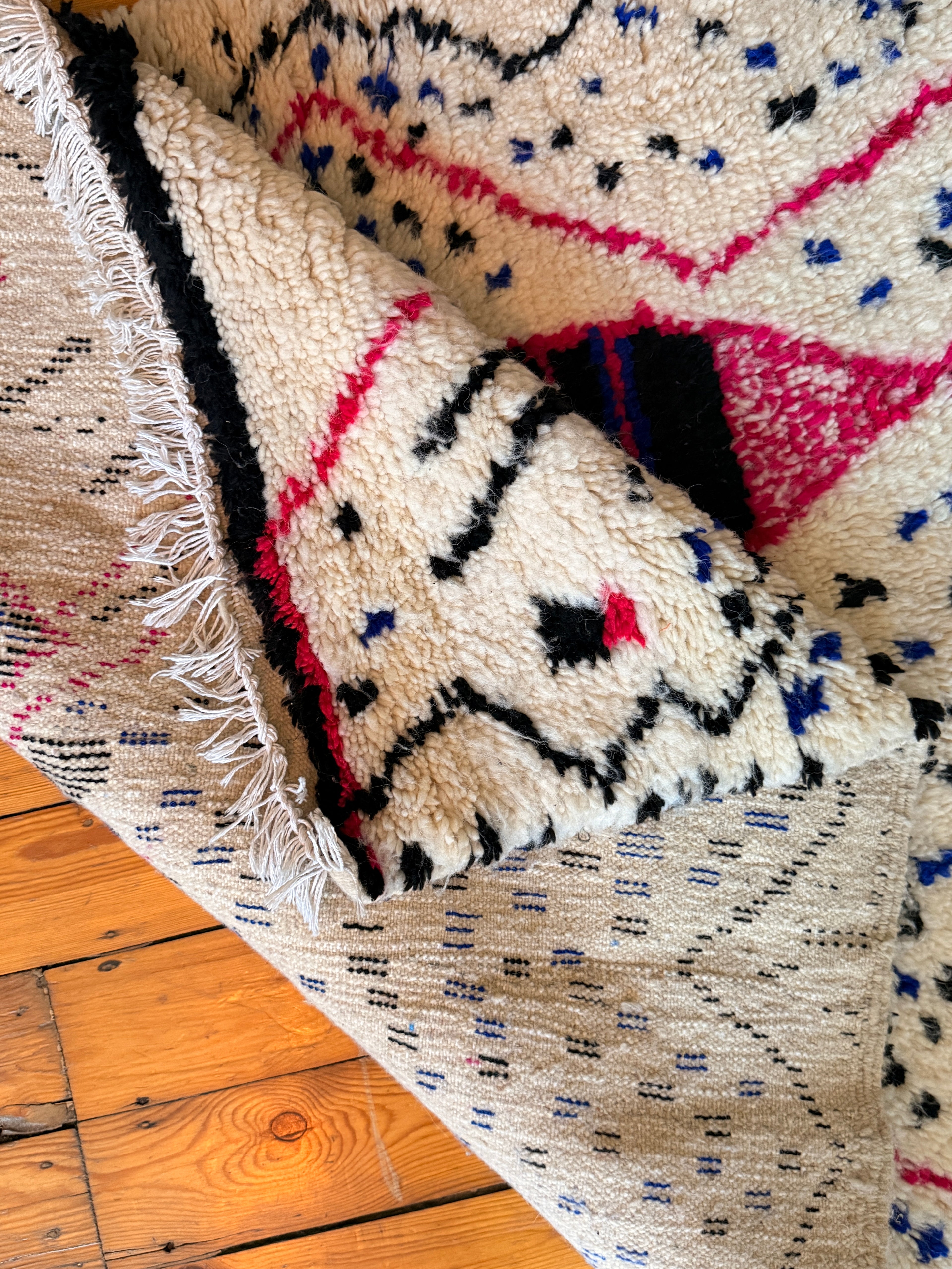 Amazigh (Berber) Rug - Cream - Moroccan Wool Carpet - Tissire Atelier - 