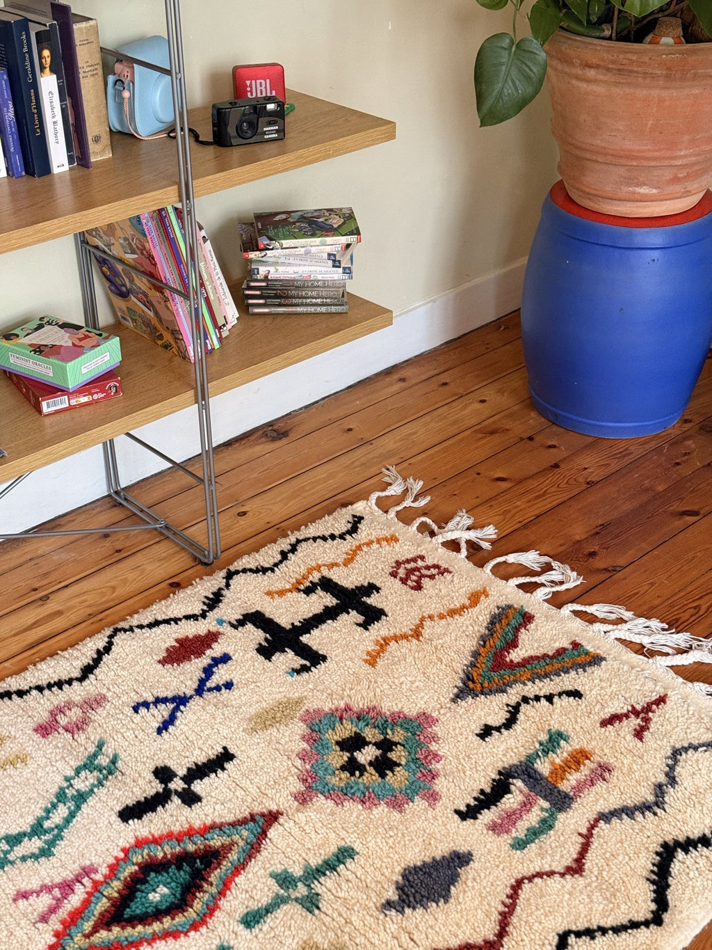 Amazigh (Berber) Rug - Cream with Symbols - Moroccan Wool Rug - Tissire Atelier - 