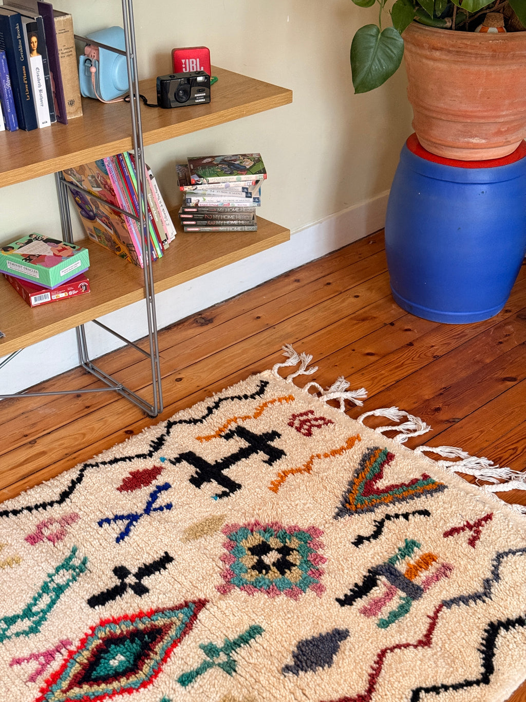 Amazigh (Berber) Rug - Cream with Symbols - Moroccan Wool Rug - Tissire Atelier - 