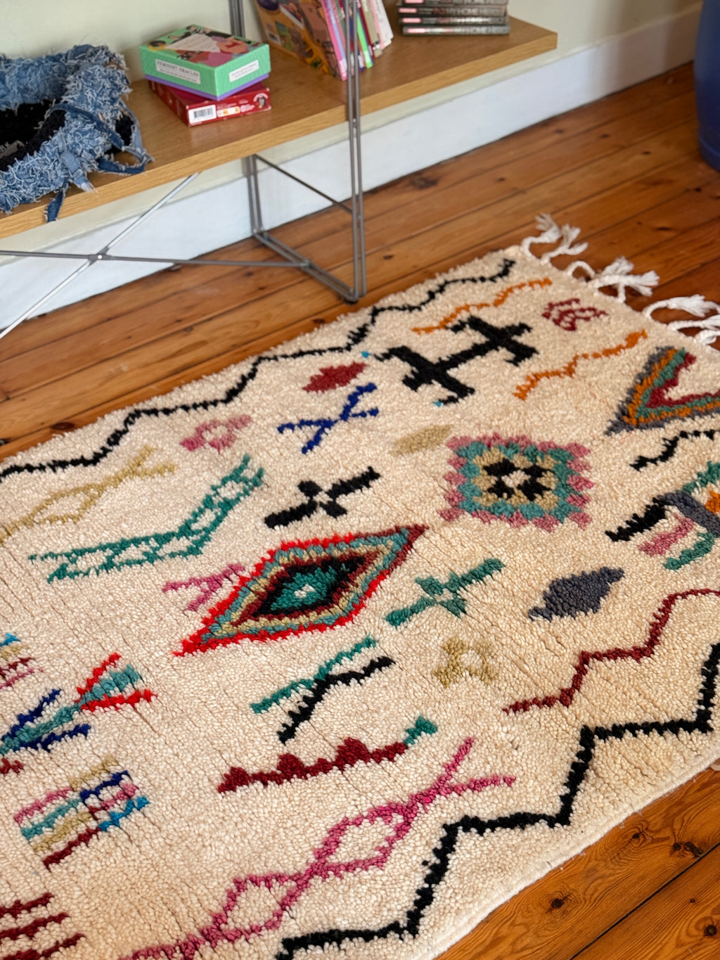 Amazigh (Berber) Rug - Cream with Symbols - Moroccan Wool Rug - Tissire Atelier - 