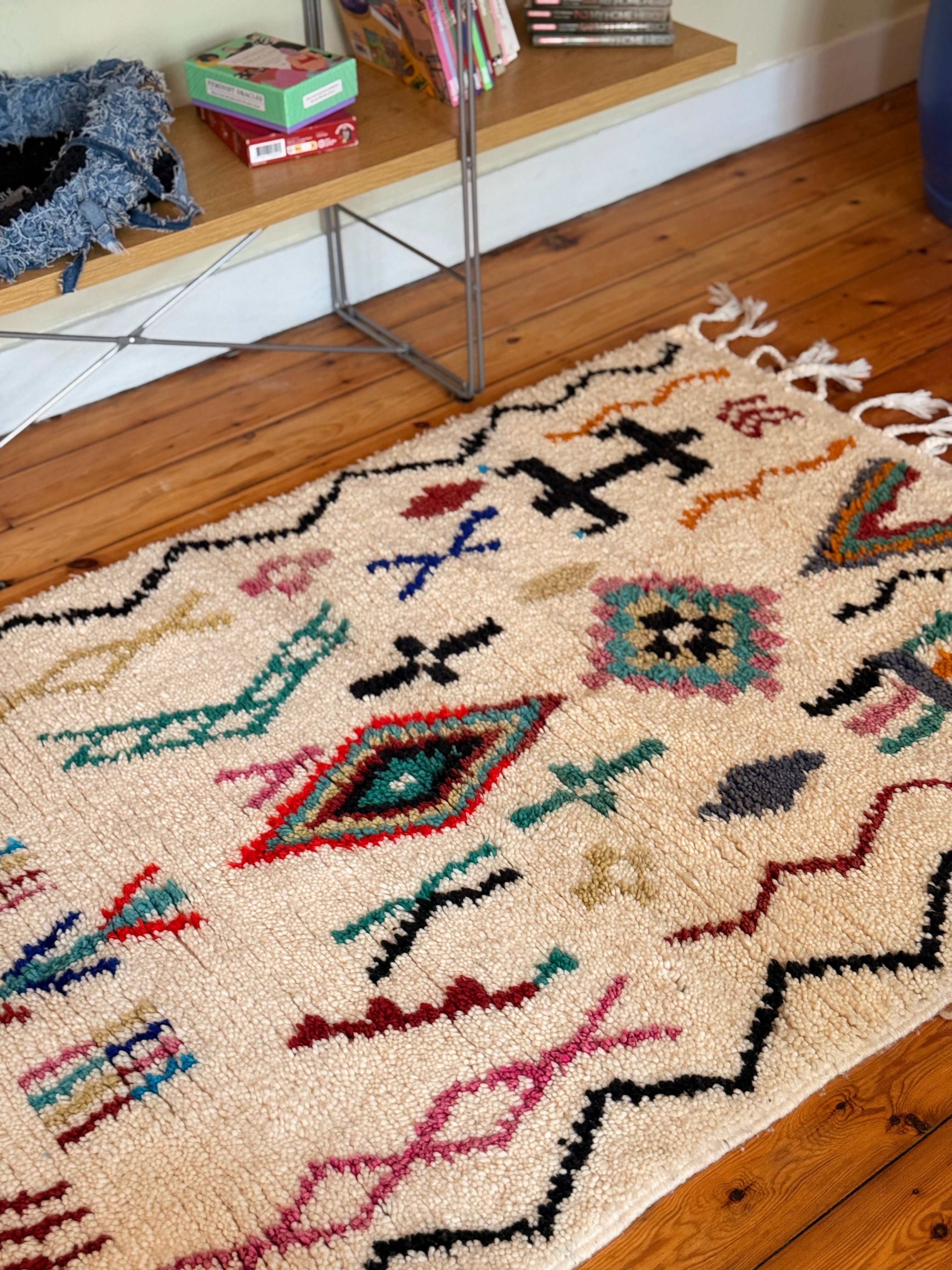 Amazigh (Berber) Rug - Cream with Symbols - Moroccan Wool Rug - Tissire Atelier - 