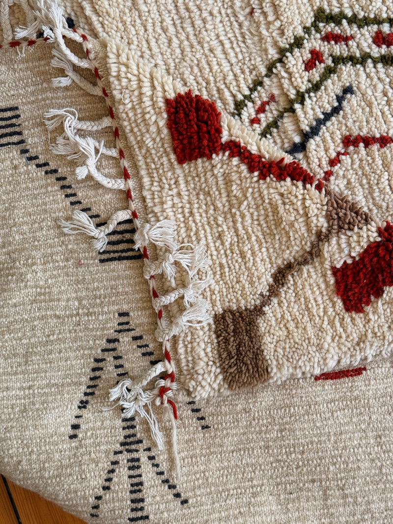 Large Amazigh (Berber) Rug - Cream - Moroccan Wool Carpet - Tissire Atelier - 