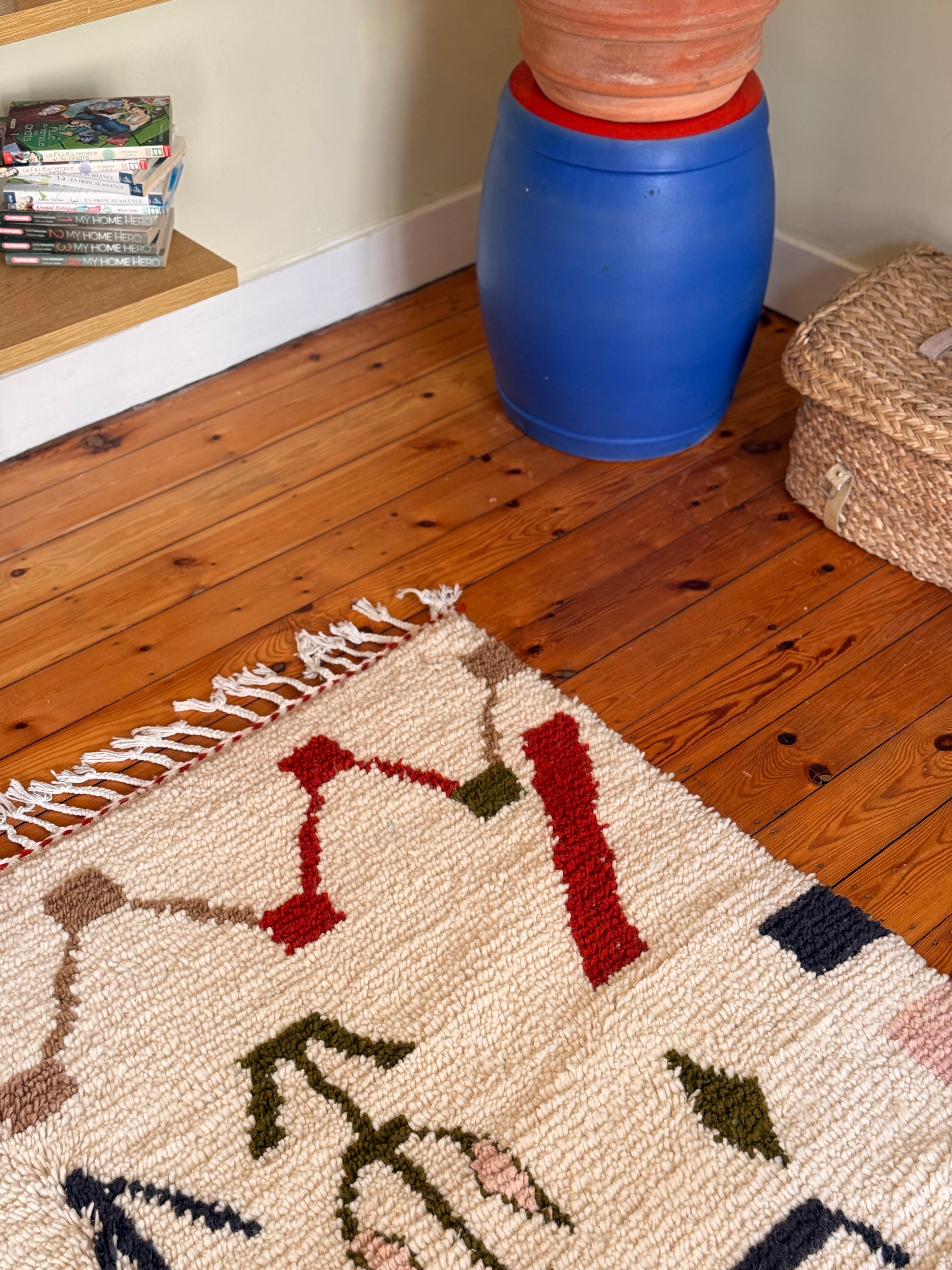 Large Amazigh (Berber) Rug - Cream - Moroccan Wool Carpet - Tissire Atelier - 