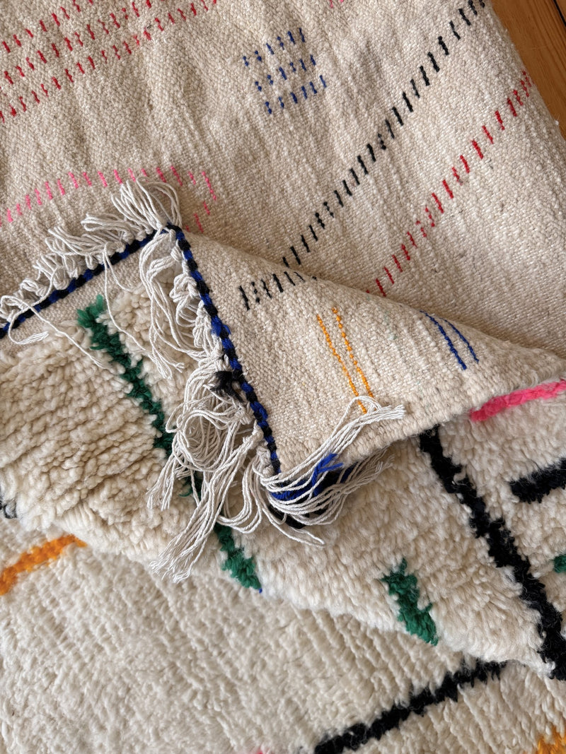 Large Amazigh (Berber) Rug - Cream with Lines - Moroccan Wool Carpet - Tissire Atelier - 