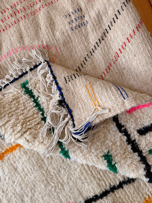 Large Amazigh (Berber) Rug - Cream with Lines - Moroccan Wool Carpet - Tissire Atelier - 