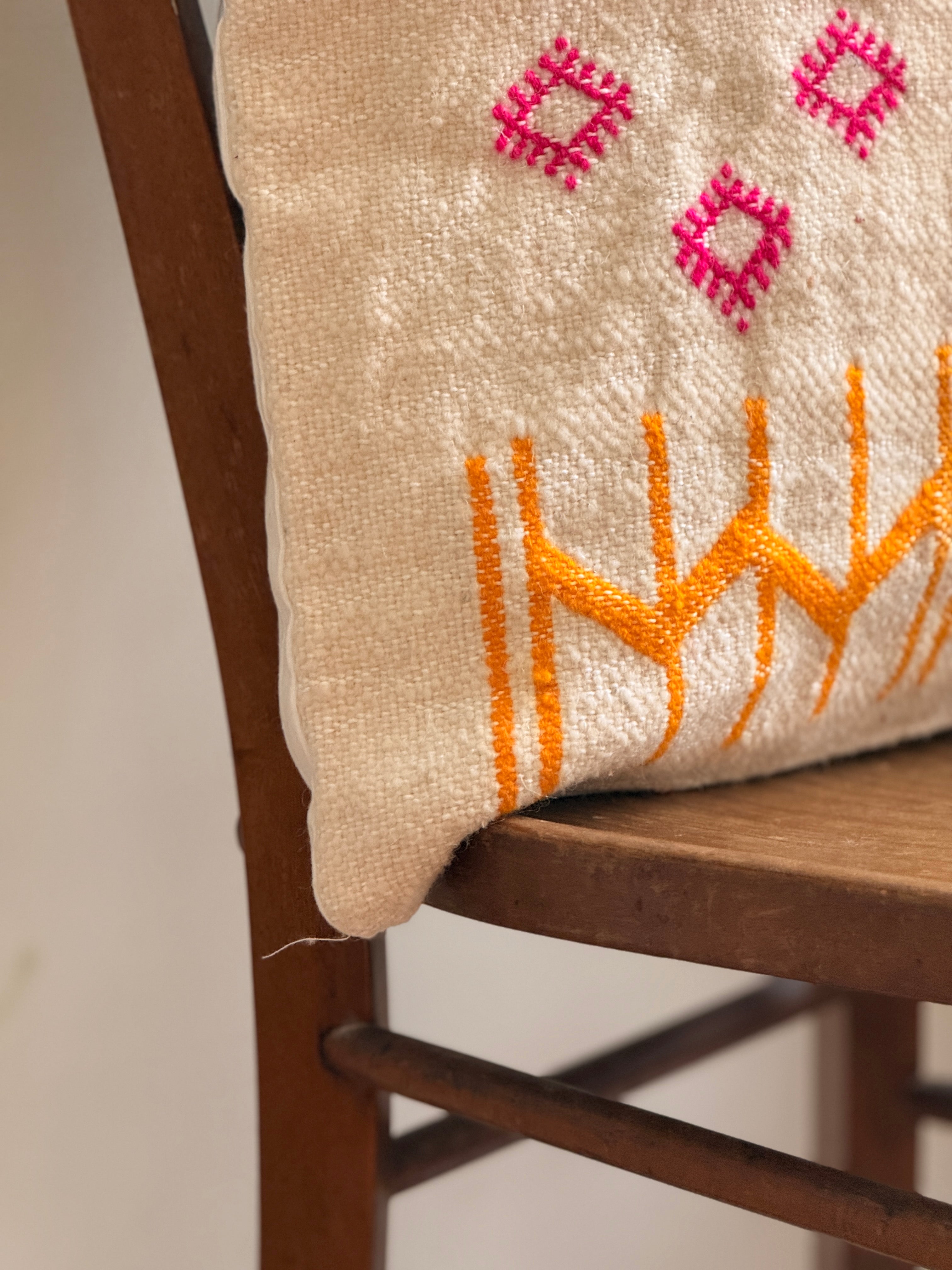 Moroccan Amazigh (Berber) Wool Pillow Cover | Hand - Embroidered Cushion Cover - Tissire Atelier - 