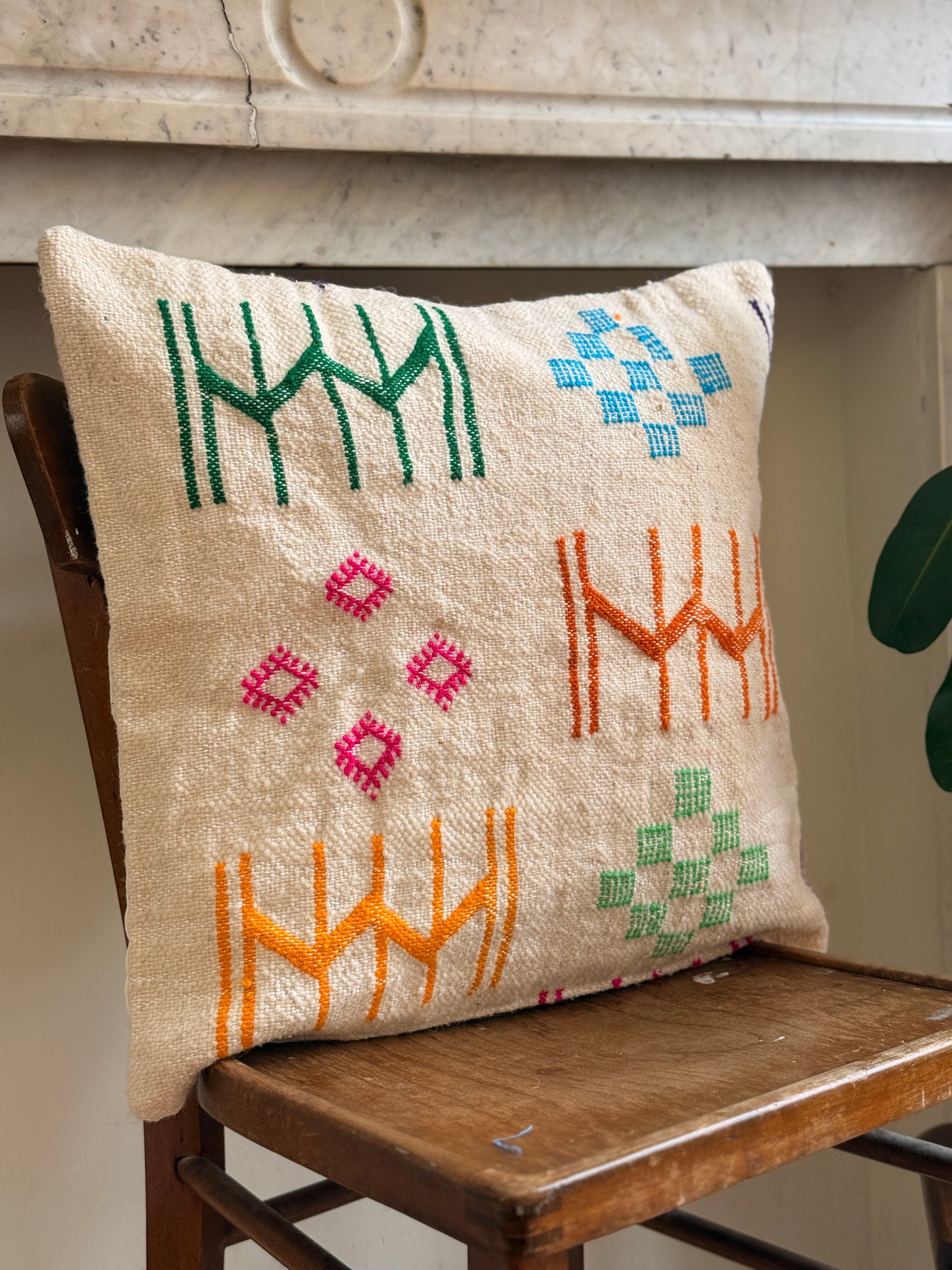 Moroccan Amazigh (Berber) Wool Pillow Cover | Hand - Embroidered Cushion Cover - Tissire Atelier - 