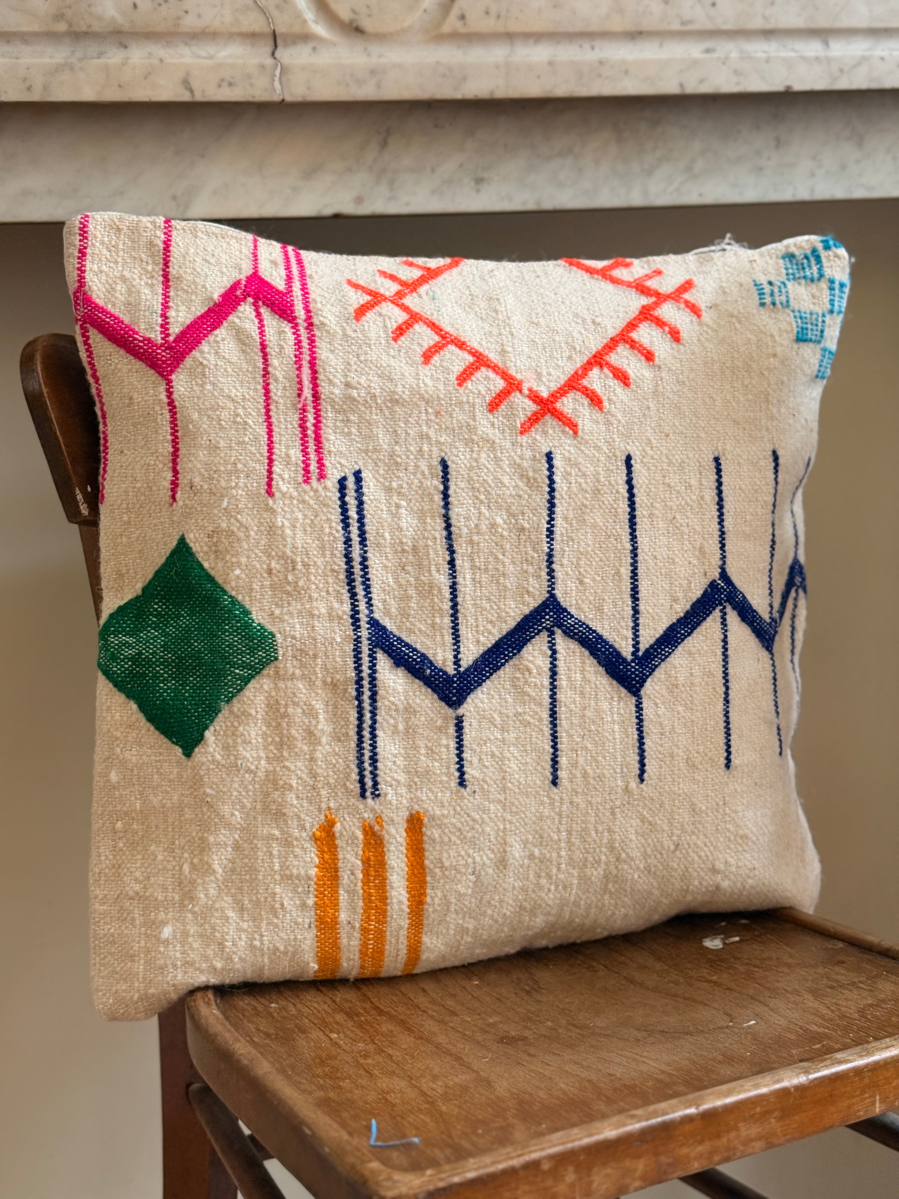 Moroccan Amazigh (Berber) Wool Pillow Cover | Hand - Embroidered Cushion Cover - Tissire Atelier - 