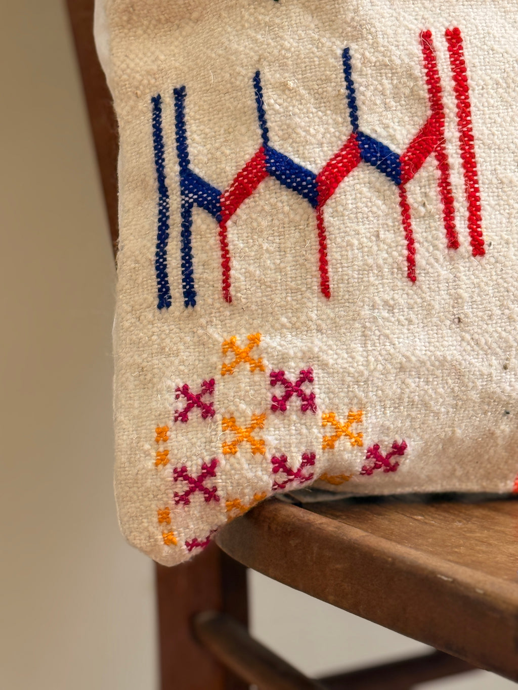 Moroccan Amazigh (Berber) Wool Pillow Cover | Hand - Embroidered Cushion Cover - Tissire Atelier - 