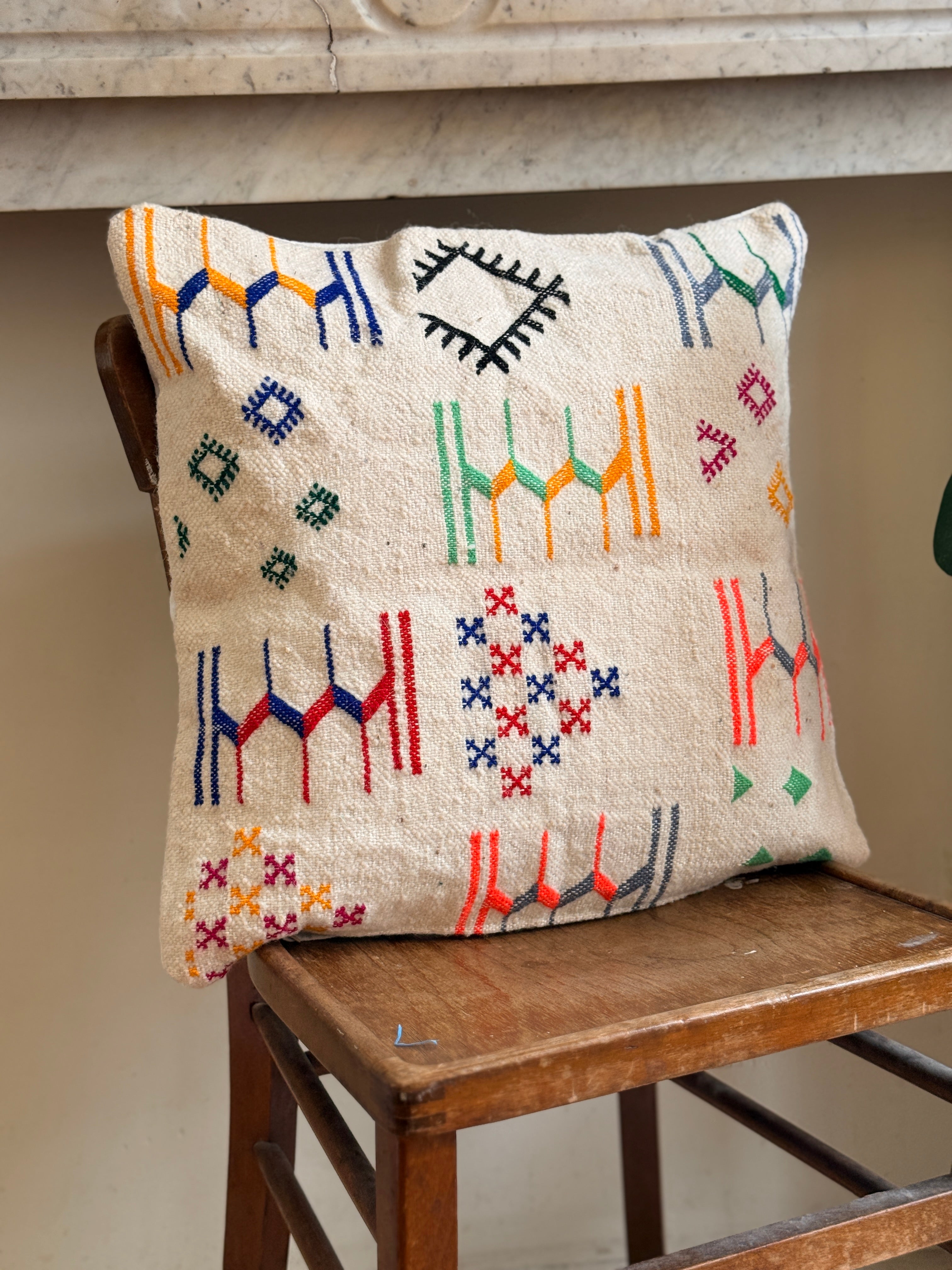 Moroccan Amazigh (Berber) Wool Pillow Cover | Hand - Embroidered Cushion Cover - Tissire Atelier - 