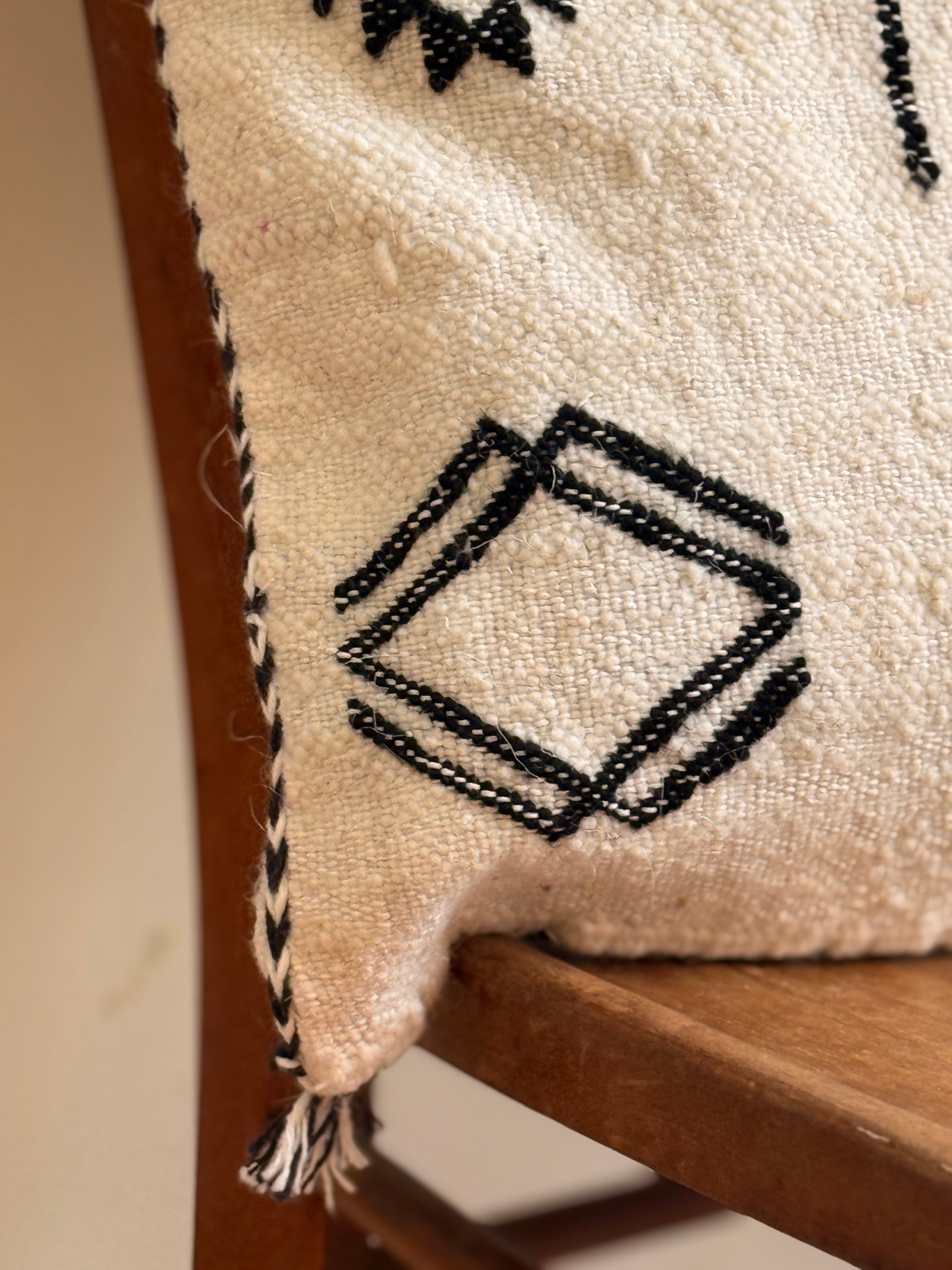 Pillow Cover | Handwoven Amazigh | Wool - Tissire Atelier - 