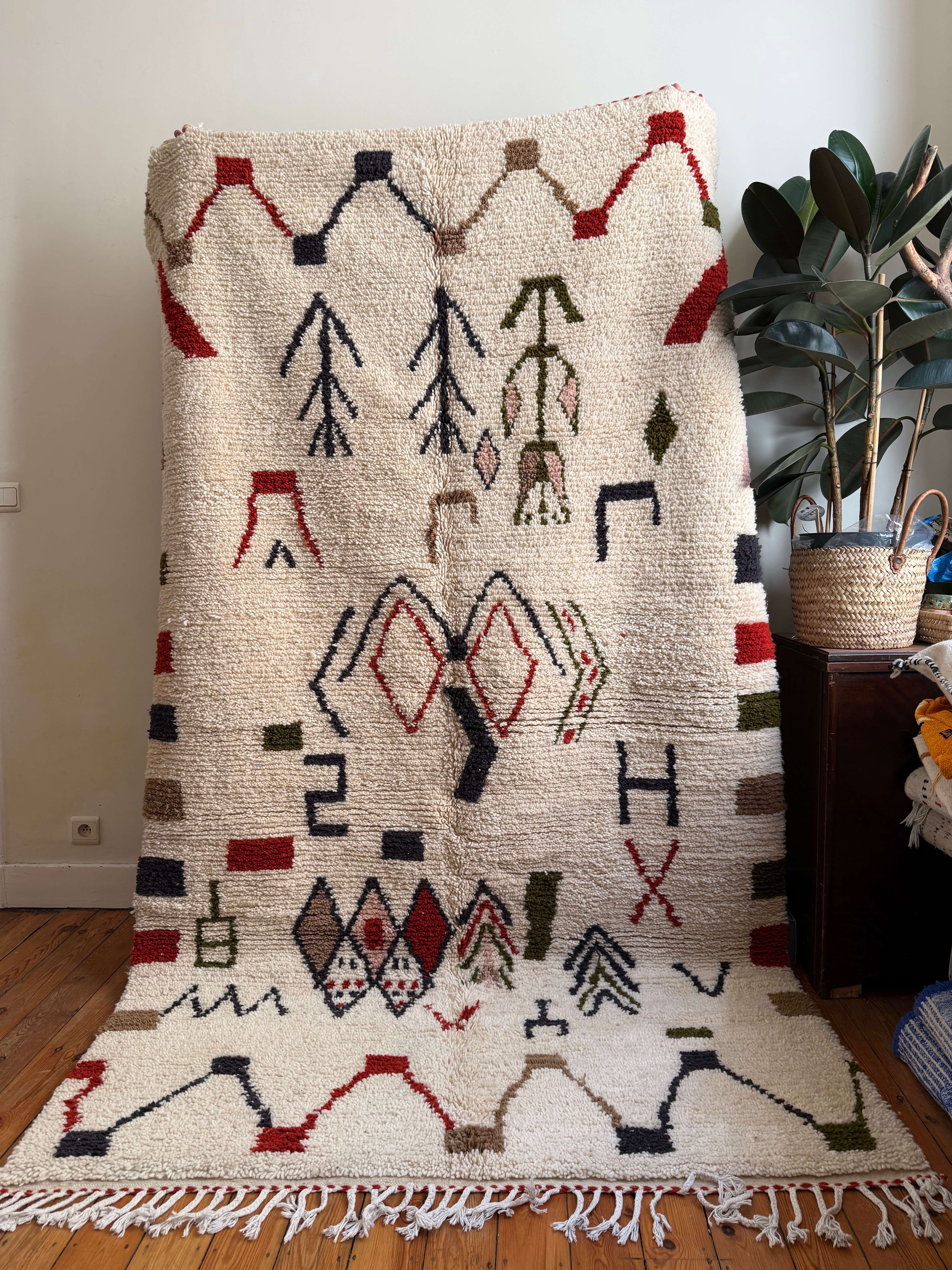 Tiwizi | Large Handwoven Azilal Rug | Cream and Symbols - Tissire Atelier - 