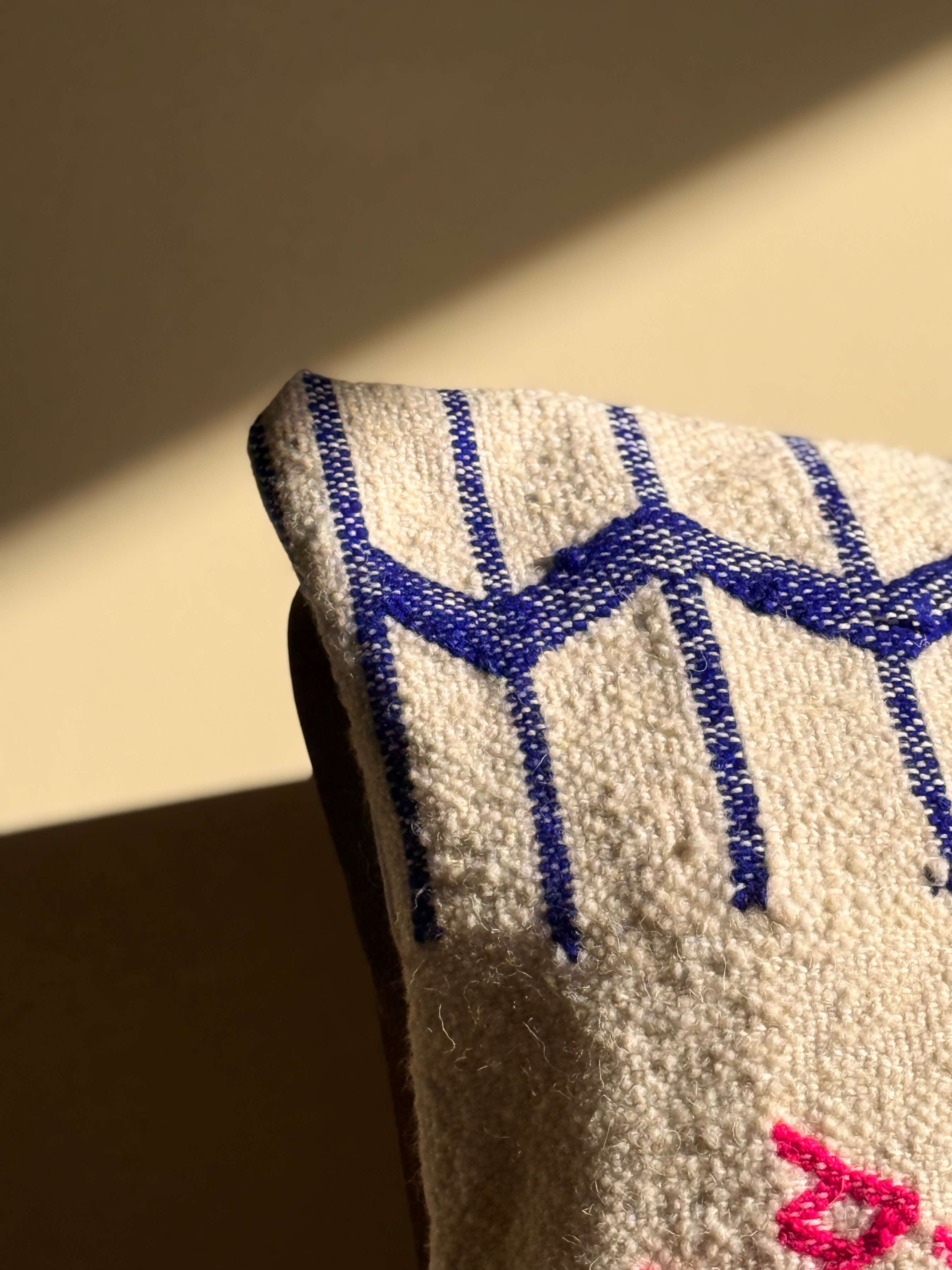 Amazigh Pillow Cover | Handwoven Wool | PW30 - Tissire Atelier - PW30