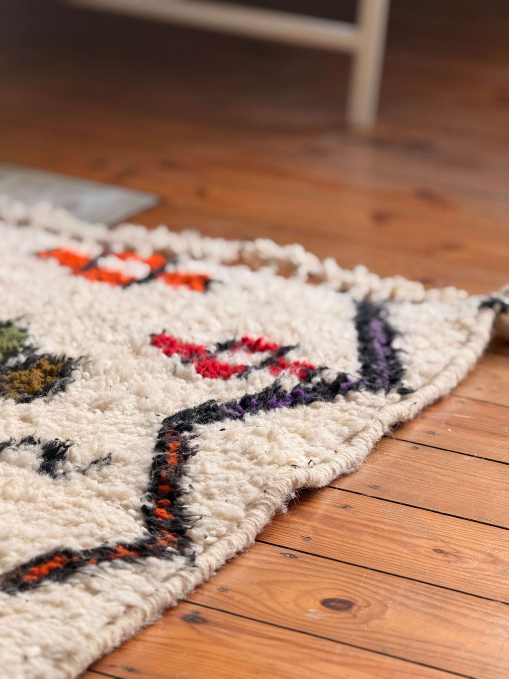 Izri | Handwoven Coloured Beni Ourain Rug | Ivory & Multicolour | Amazigh Berber Wool Carpet - Tissire Atelier - 