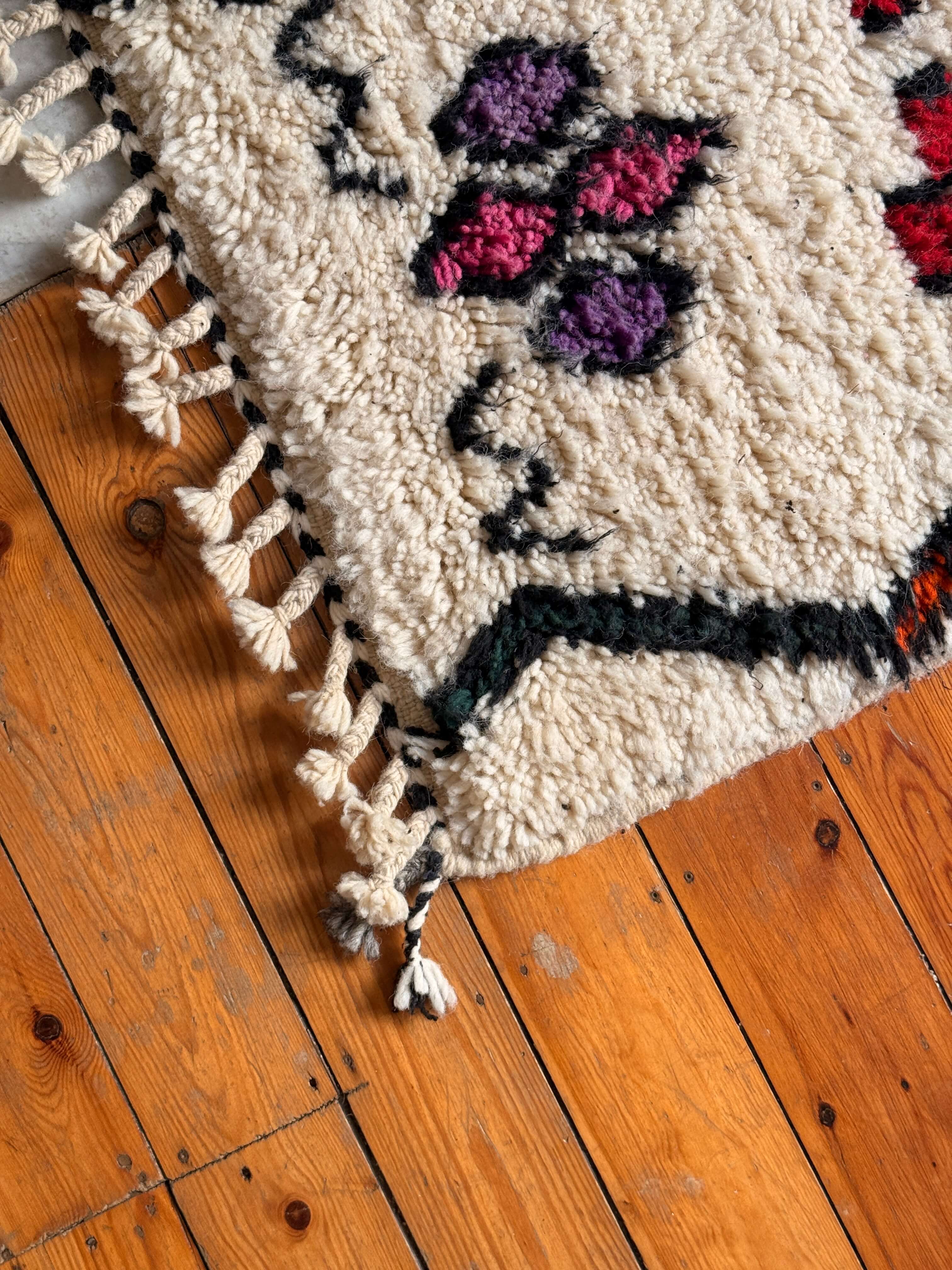 Izri | Handwoven Coloured Beni Ourain Rug | Ivory & Multicolour | Amazigh Berber Wool Carpet - Tissire Atelier - 