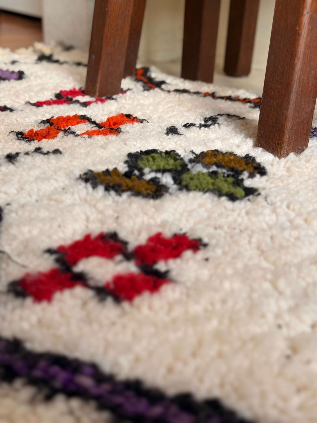 Izri | Handwoven Coloured Beni Ourain Rug | Ivory & Multicolour | Amazigh Berber Wool Carpet - Tissire Atelier - 