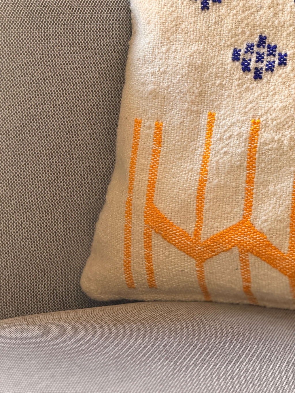 Amazigh Pillow Cover | Handwoven Wool | PW36 - Tissire Atelier - PW36