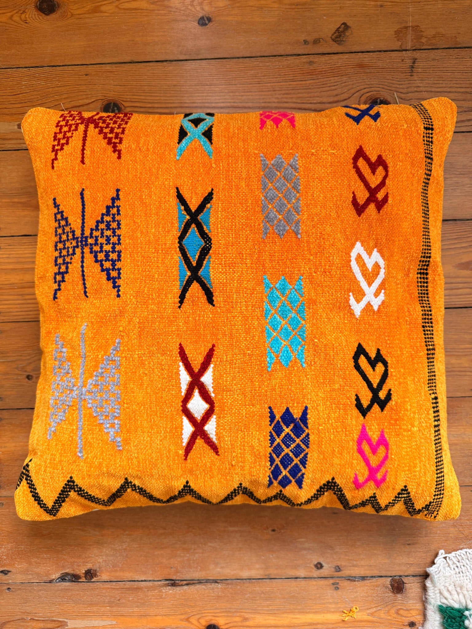 Amazigh Pillow Cover | Soft Velour | PV04 - Tissire Atelier - PV04