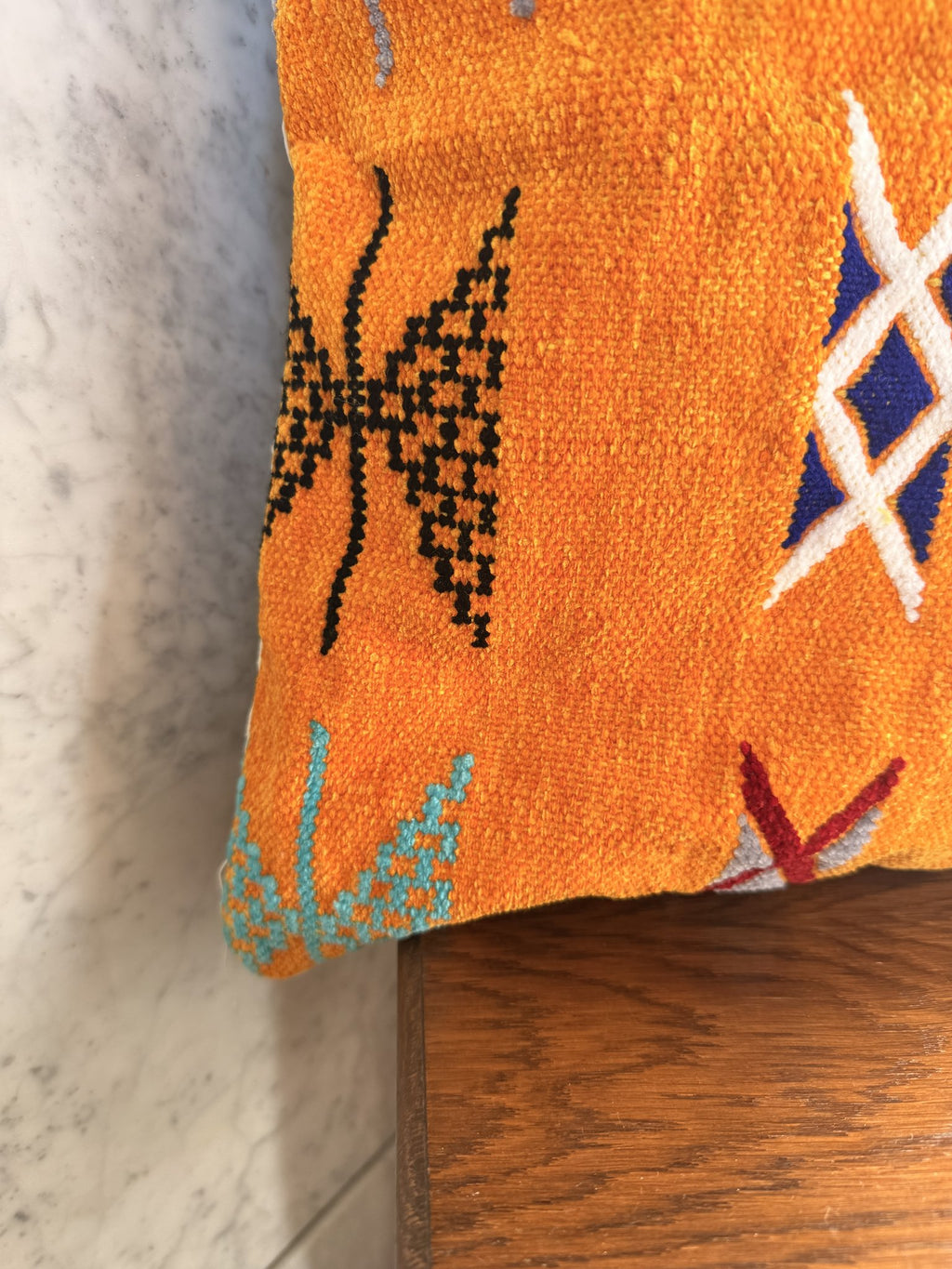 Amazigh Pillow Cover | Soft Velour | PV07 - Tissire Atelier - PV07